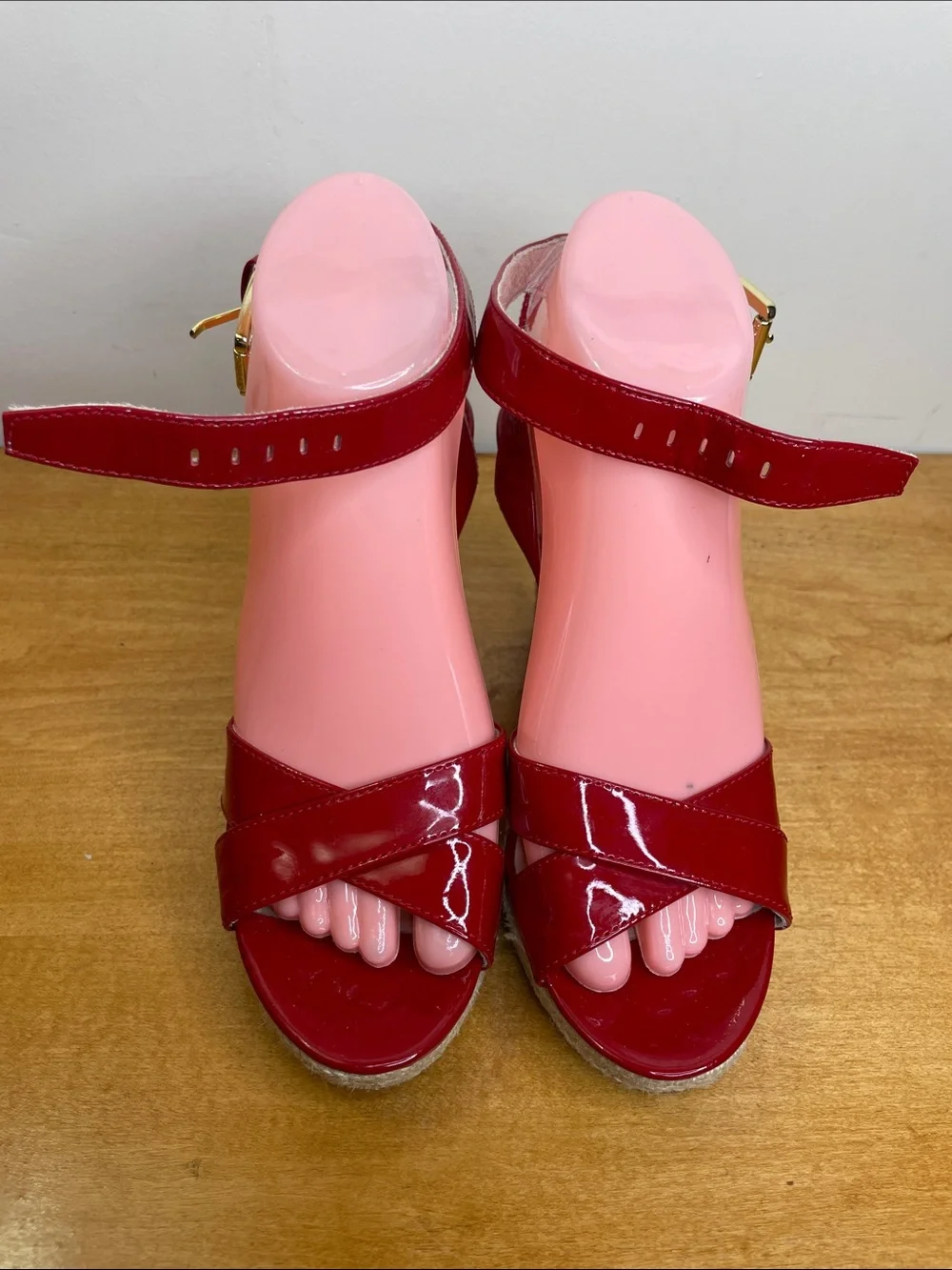 Michael Kors Red Patent Espadrille Wedge Sandals with Gold Buckle. Size 6.5